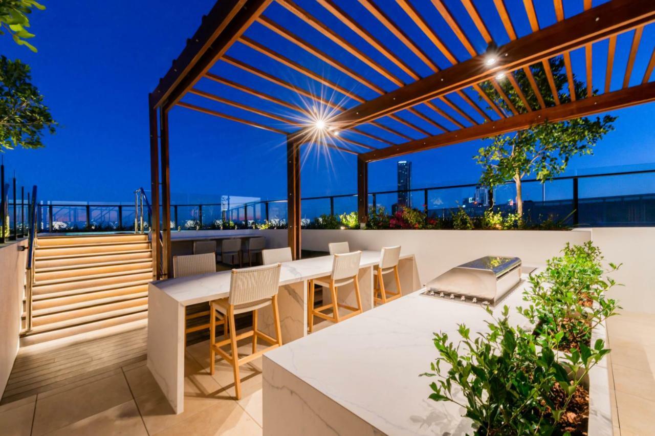 אפרטהוטל בריסביין Fv By Peppers מראה חיצוני תמונה Rooftop bar
